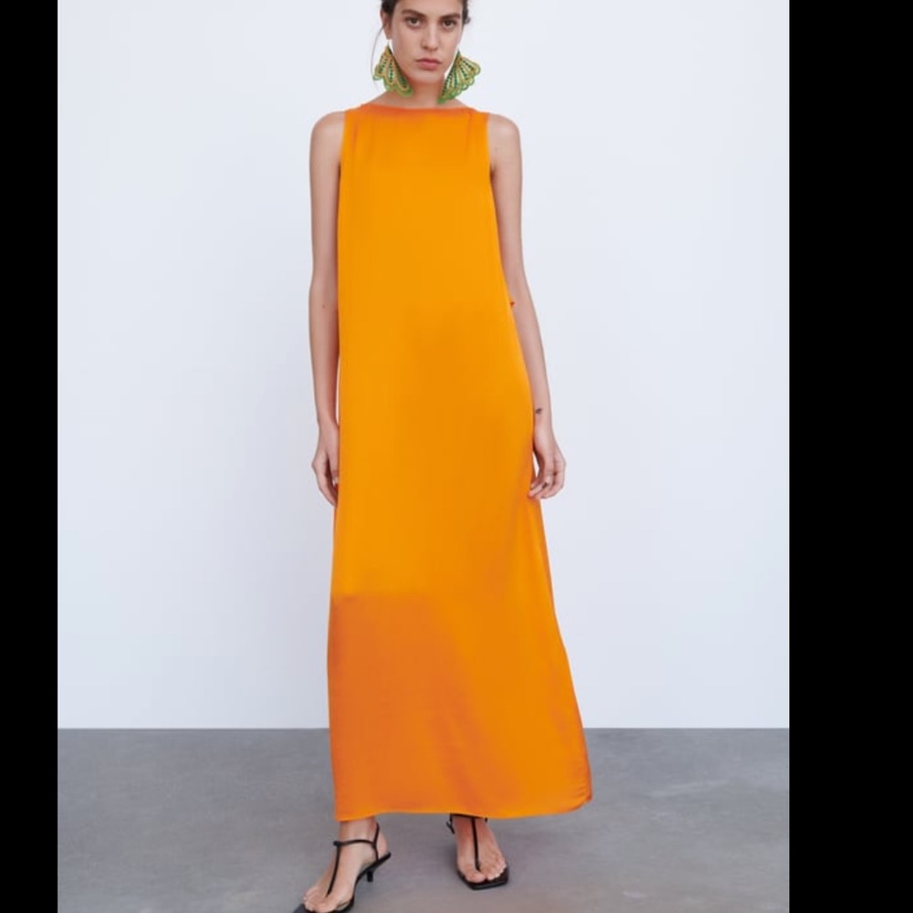Zara limited edition flowing dress with earrings